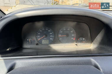 Грузовой фургон Peugeot Expert 2001 в 