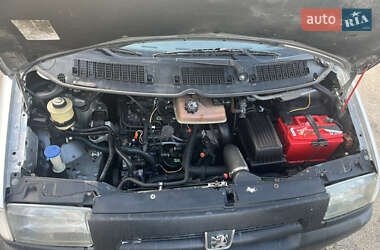 Минивэн Peugeot Expert 2002 в 