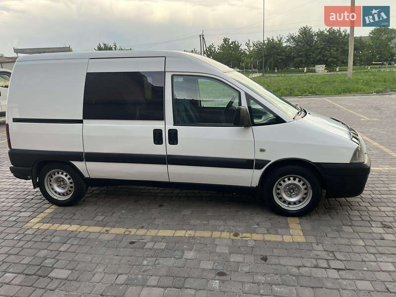 Мінівен Peugeot Expert 2004 в Теофіполі