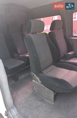 Минивэн Peugeot Expert 2006 в 