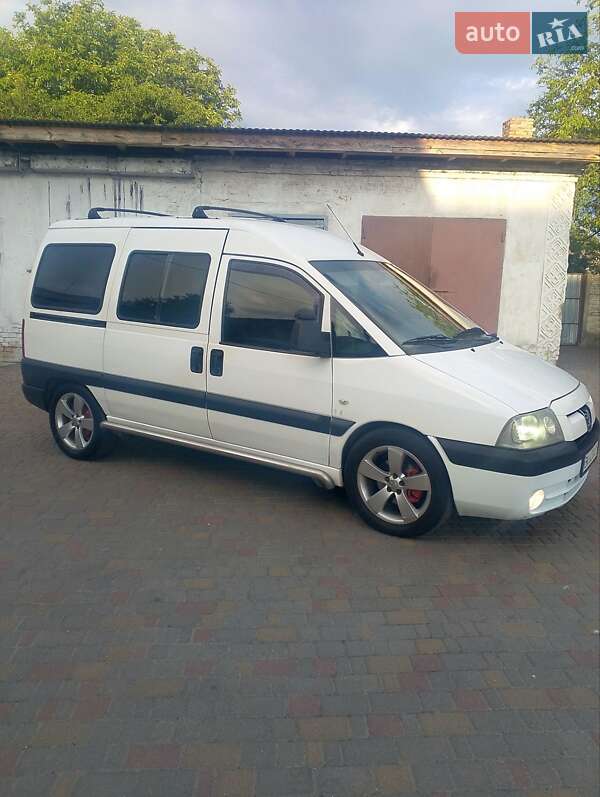 Минивэн Peugeot Expert 2006 в Ровно