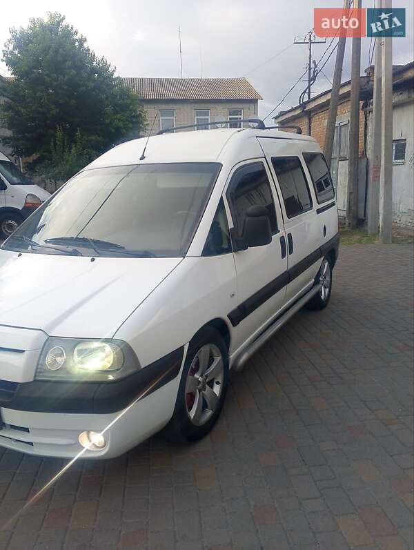 Минивэн Peugeot Expert 2006 в Ровно