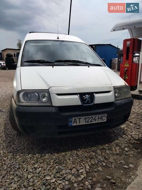 Грузовой фургон Peugeot Expert 2004 в 