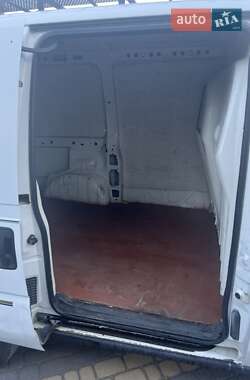 Грузовой фургон Peugeot Expert 2001 в 