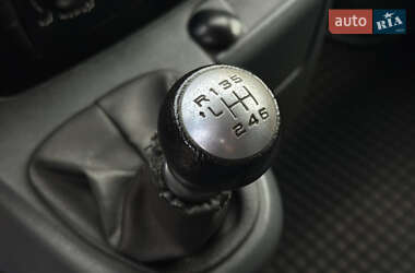 Минивэн Peugeot Expert 2008 в 