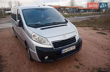 Минивэн Peugeot Expert 2013 в 
