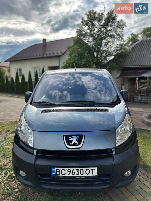 Peugeot Expert 2008
