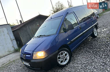 Мінівен Peugeot Expert 2004 в Стрию