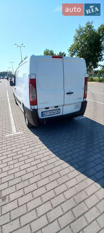 Вантажний фургон Peugeot Expert 2008 в Коломиї
