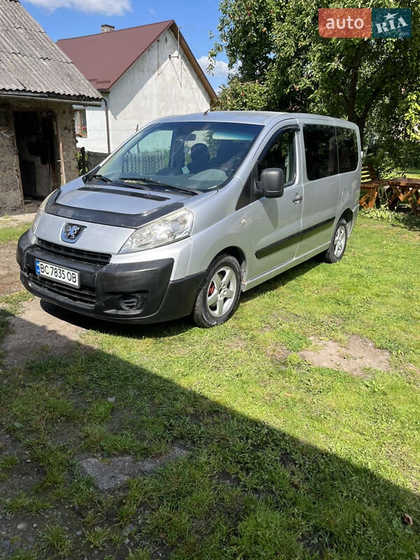 Peugeot Expert 2008