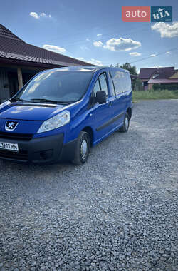 Минивэн Peugeot Expert 2009 в Сарнах