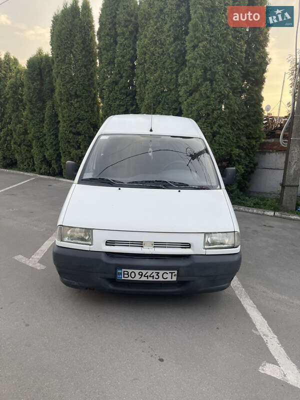 Мінівен Peugeot Expert 1999 в  фото Мінівен Peugeot Expert 1999 в
