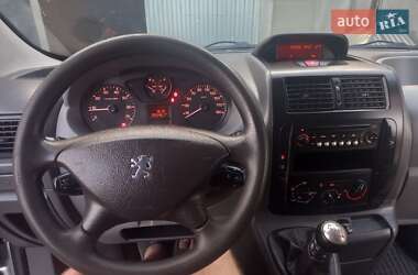 Минивэн Peugeot Expert 2007 в 