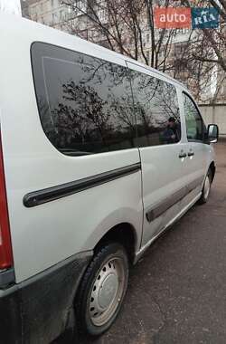 Минивэн Peugeot Expert 2009 в 