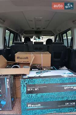 Минивэн Peugeot Expert 2013 в 
