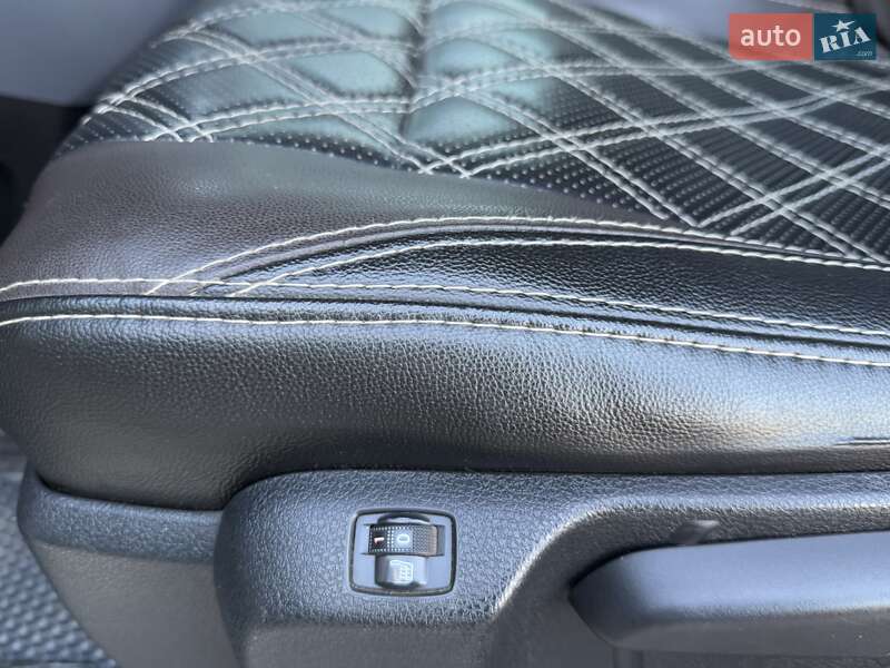 Мінівен Peugeot Expert 2017 в Києві фото 66 Мінівен Peugeot Expert 2017 в Києві