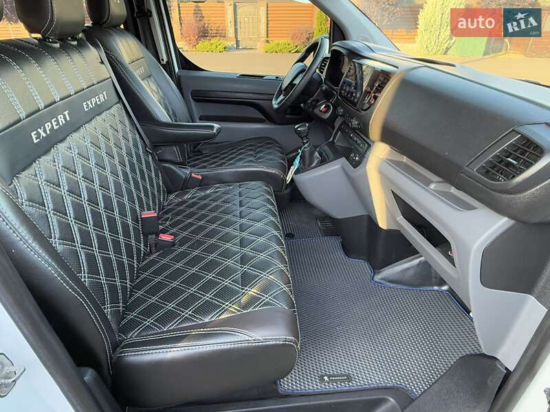 Мінівен Peugeot Expert 2017 в Києві фото 67 Мінівен Peugeot Expert 2017 в Києві