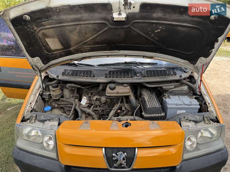 Минивэн Peugeot Expert 2005 в Корсуне-Шевченковском фото 19 Минивэн Peugeot Expert 2005 в Корсуне-Шевченковском