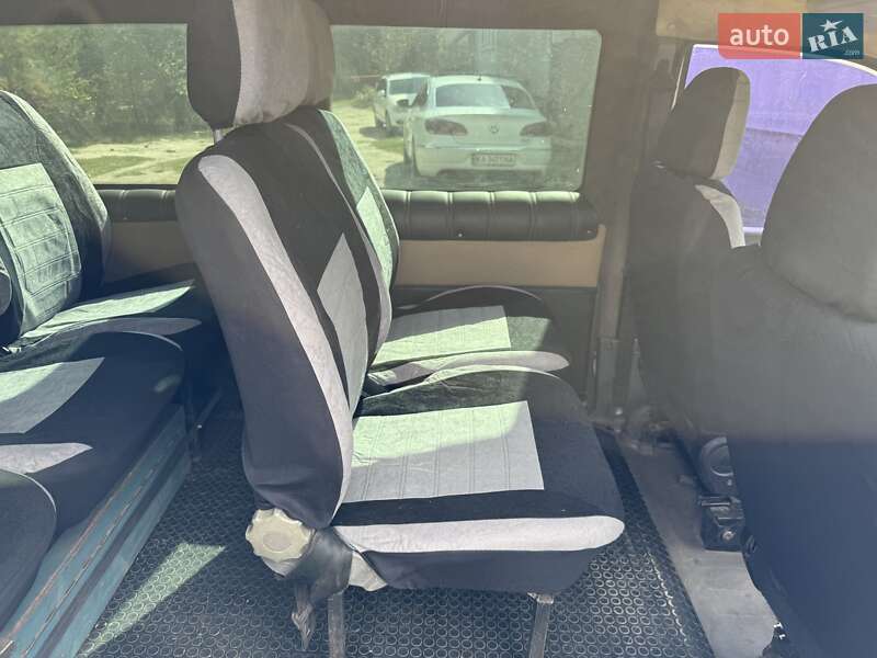 Минивэн Peugeot Expert 2005 в Корсуне-Шевченковском фото 28 Минивэн Peugeot Expert 2005 в Корсуне-Шевченковском
