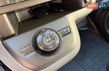 Минивэн Peugeot Expert 2017 в 