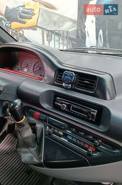 Минивэн Peugeot Expert 2002 в 