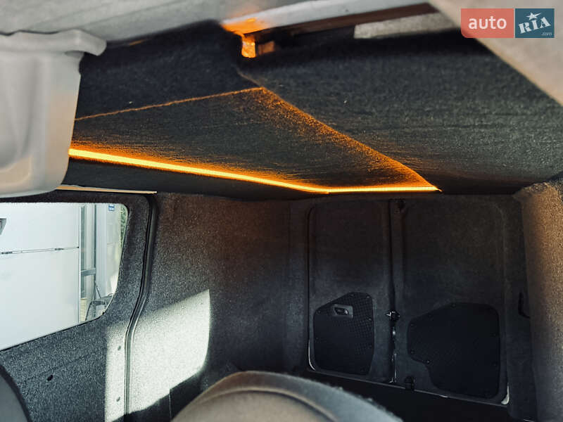 Минивэн Peugeot Expert 2007 в Залещиках фото 14 Минивэн Peugeot Expert 2007 в Залещиках
