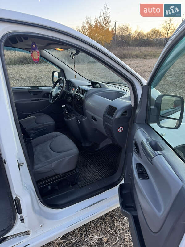 Мінівен Peugeot Expert 2009 в Жидачові