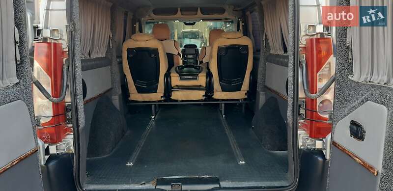 Минивэн Peugeot Expert 2009 в Кицмани фото 15 Минивэн Peugeot Expert 2009 в Кицмани