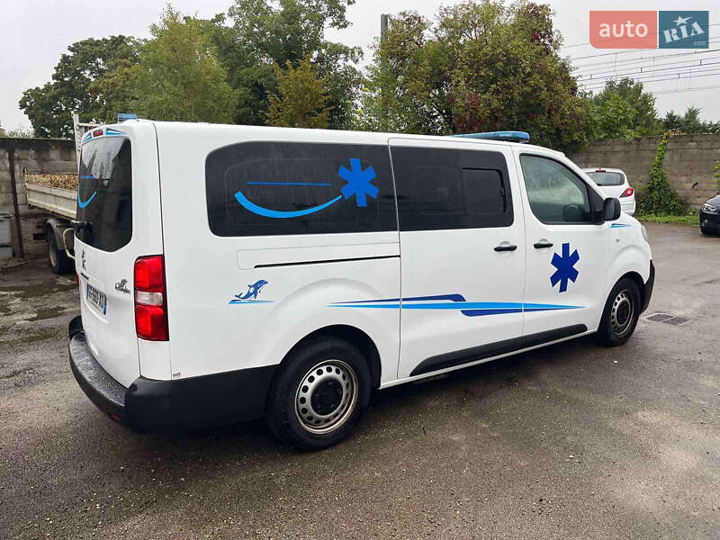 Автомобиль скорой помощи Peugeot Expert 2022 в Ровно фото 3 Автомобиль скорой помощи Peugeot Expert 2022 в Ровно