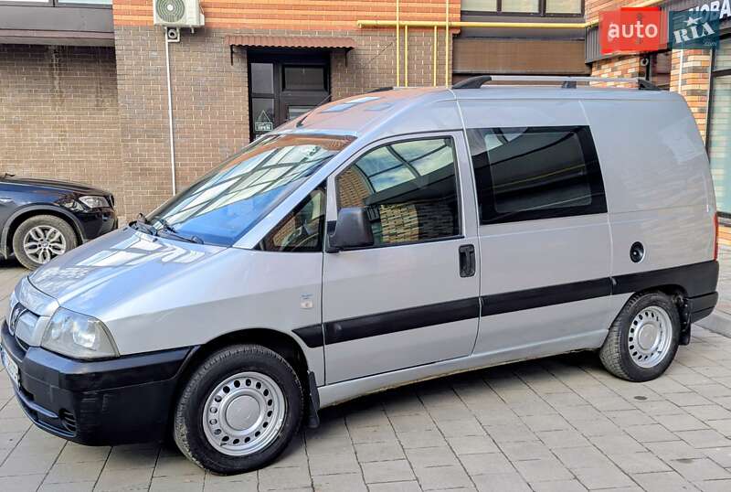 Мінівен Peugeot Expert 2004 в Калуші