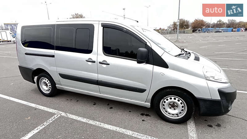 Мінівен Peugeot Expert 2011 в Дніпрі фото 13 Мінівен Peugeot Expert 2011 в Дніпрі