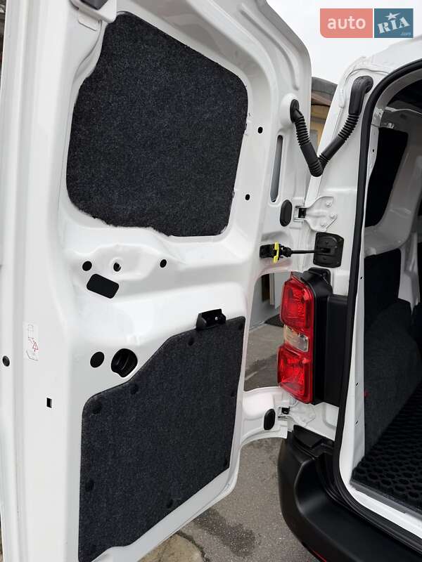 Вантажний фургон Peugeot Expert 2020 в Києві
