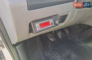 Вантажний фургон Peugeot Expert 2002 в Львові