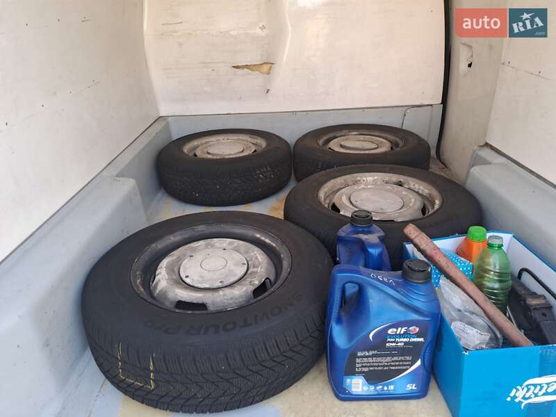 Вантажний фургон Peugeot Expert 2002 в Львові фото 16 Вантажний фургон Peugeot Expert 2002 в Львові