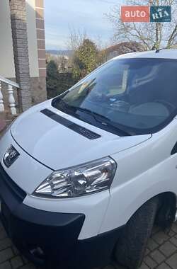 Минивэн Peugeot Expert 2008 в Львове