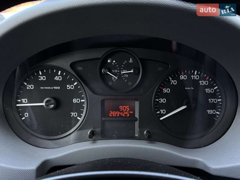 Мінівен Peugeot Expert 2011 в Дніпрі