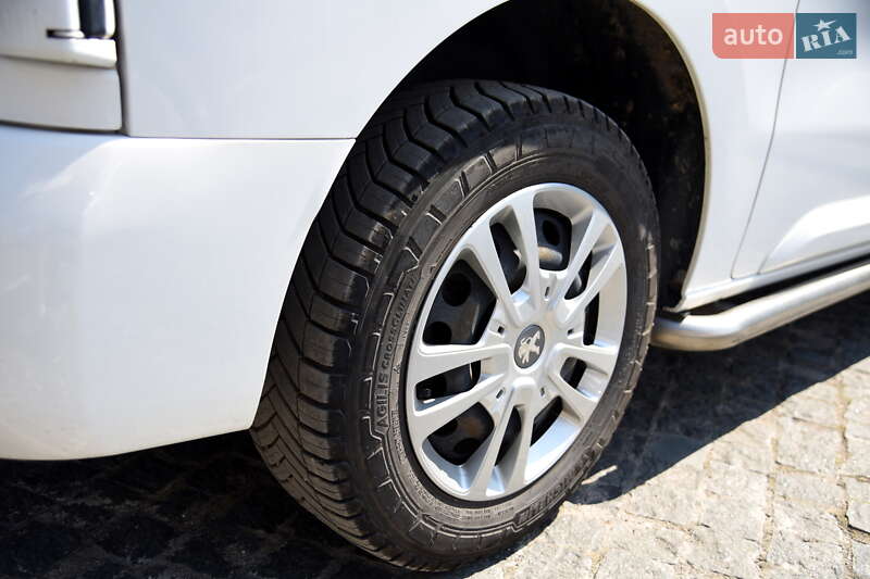 Мінівен Peugeot Expert 2017 в Золочеві фото 12 Мінівен Peugeot Expert 2017 в Золочеві