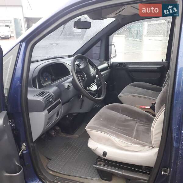 Мінівен Peugeot Expert 2004 в Сарнах