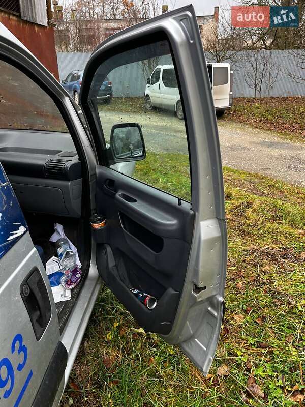 Вантажний фургон Peugeot Expert 2006 в Тернополі