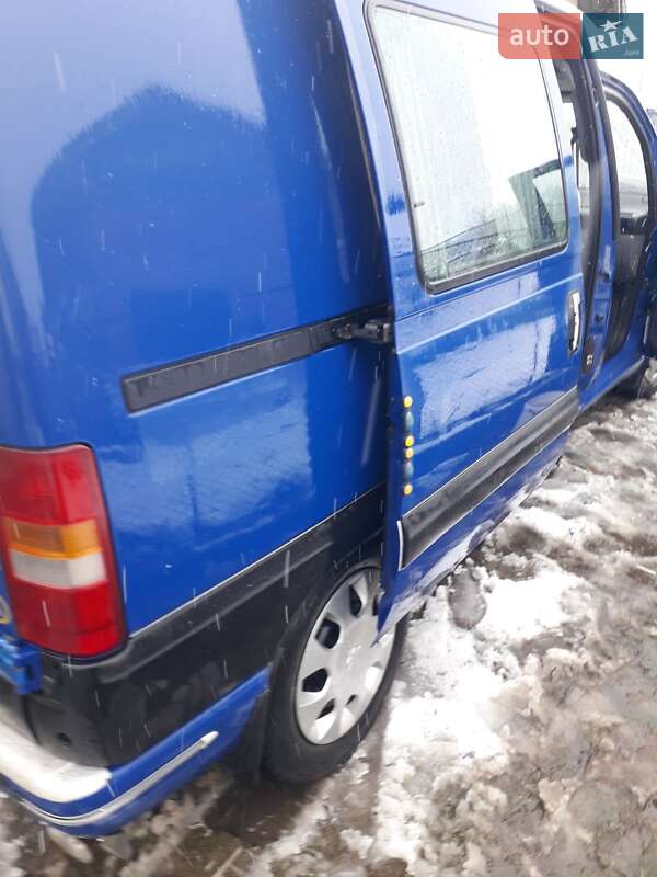 Мінівен Peugeot Expert 2004 в Новому Розділі