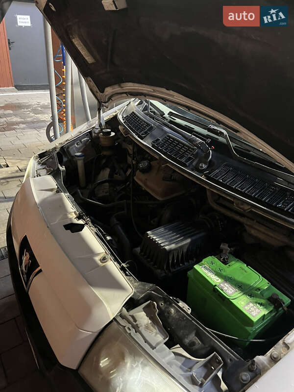 Минивэн Peugeot Expert 2006 в Самборе