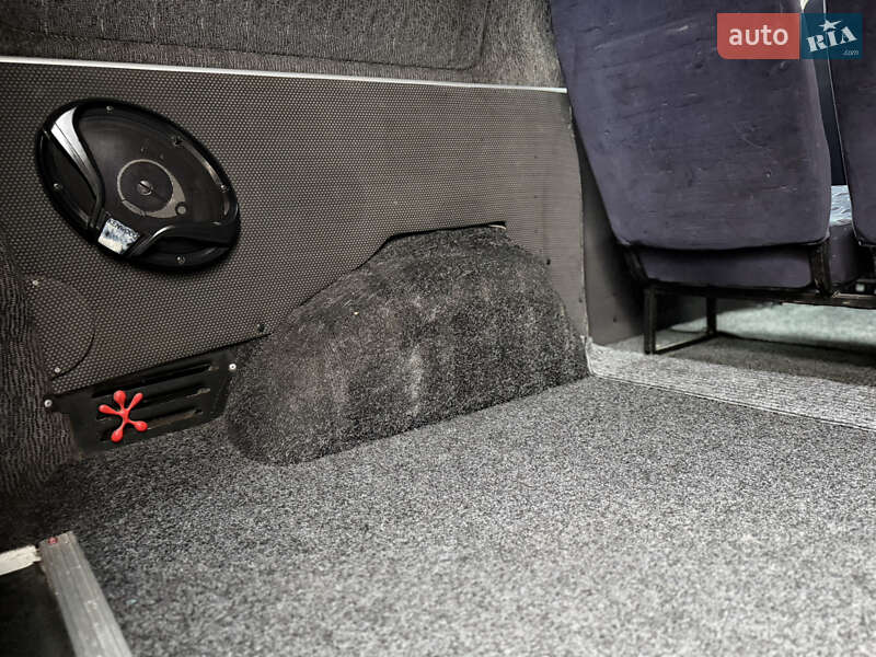 Мінівен Peugeot Expert 2005 в Рівному фото 32 Мінівен Peugeot Expert 2005 в Рівному