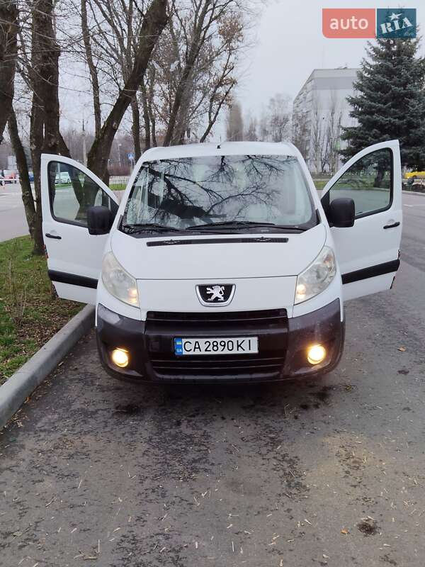 Мінівен Peugeot Expert 2008 в Черкасах фото Мінівен Peugeot Expert 2008 в Черкасах