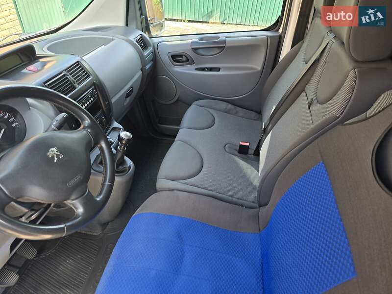 Вантажний фургон Peugeot Expert 2012 в Миргороді