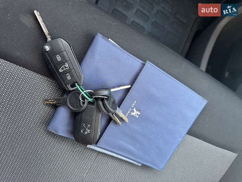 Грузовой фургон Peugeot Expert 2022 в Дубно