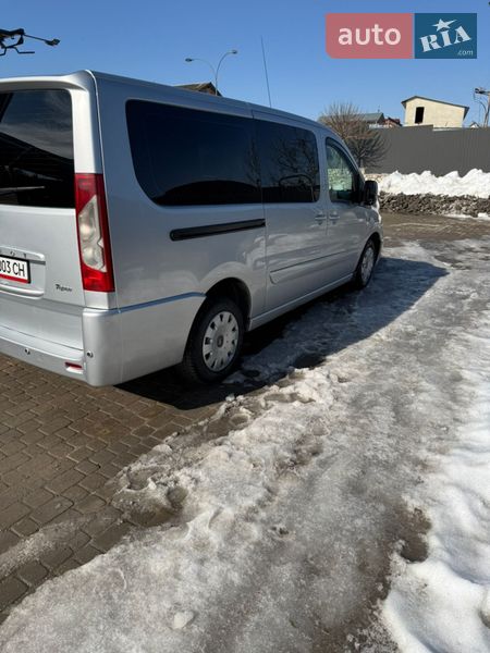 Мінівен Peugeot Expert 2008 в Волочиську