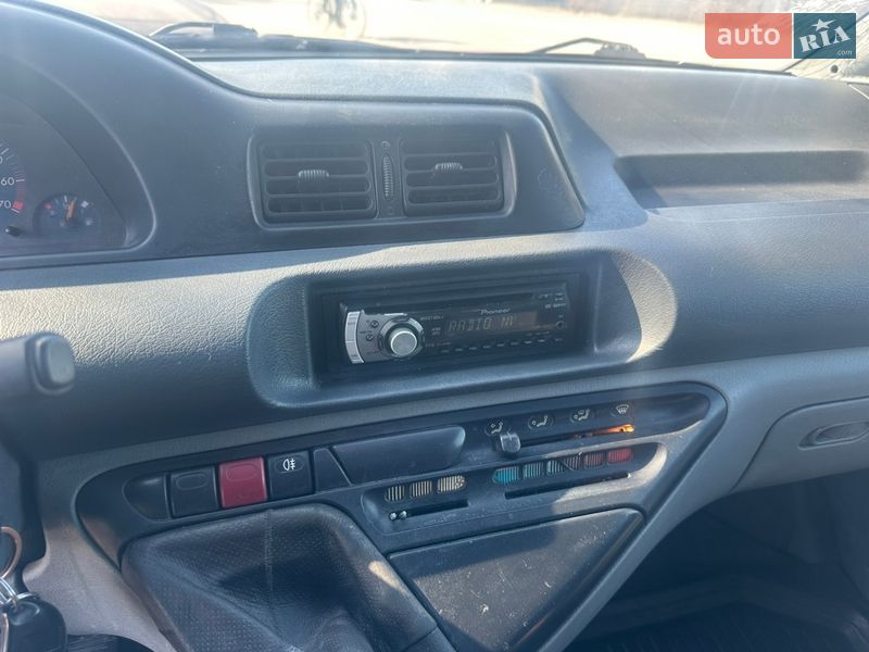 Мінівен Peugeot Expert 2001 в Івано-Франківську