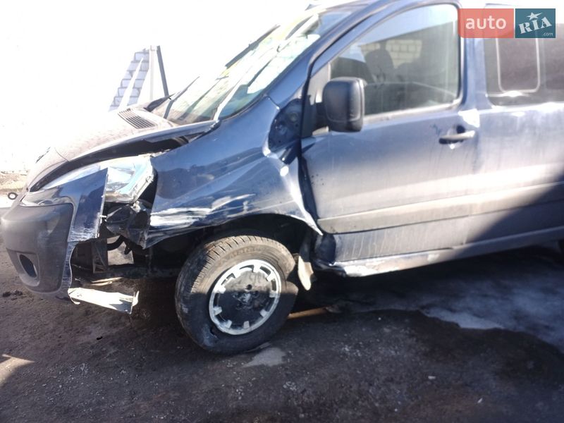 Минивэн Peugeot Expert 2008 в Киеве