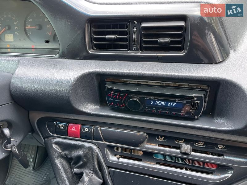 Минивэн Peugeot Expert 2004 в Каменке