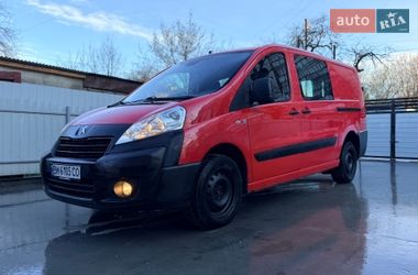 Вантажопасажирський фургон Peugeot Expert 2016 в Бердичеві